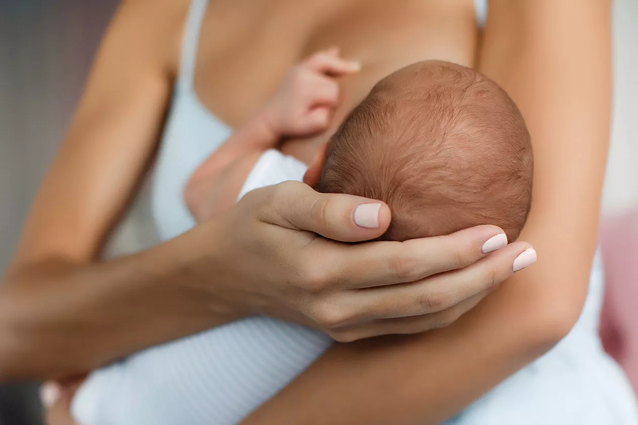 Bebek Emzirirken Dikkat Edilmesi Gerekenler Nelerdir?